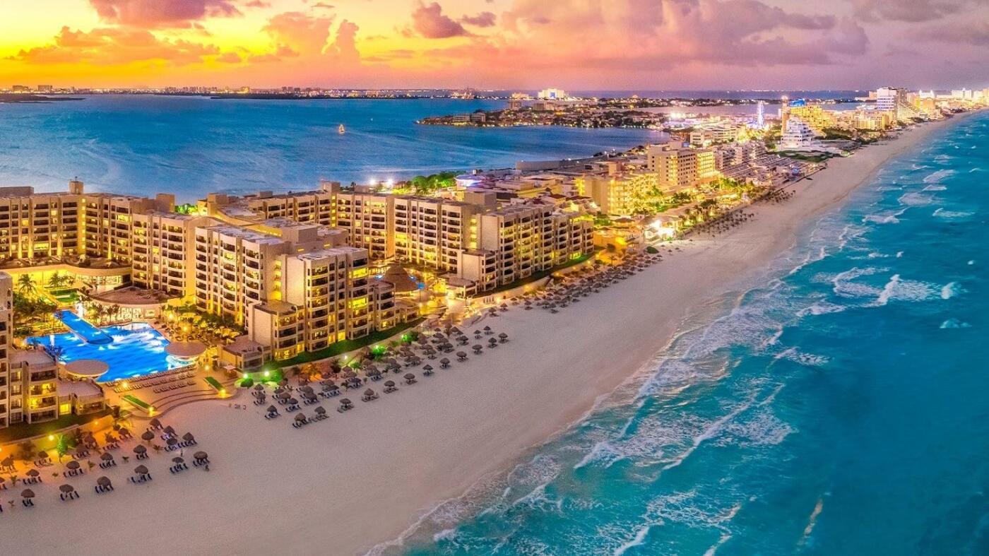 Oceanfront Condo Bm By Andiani Cancún Eksteriør billede
